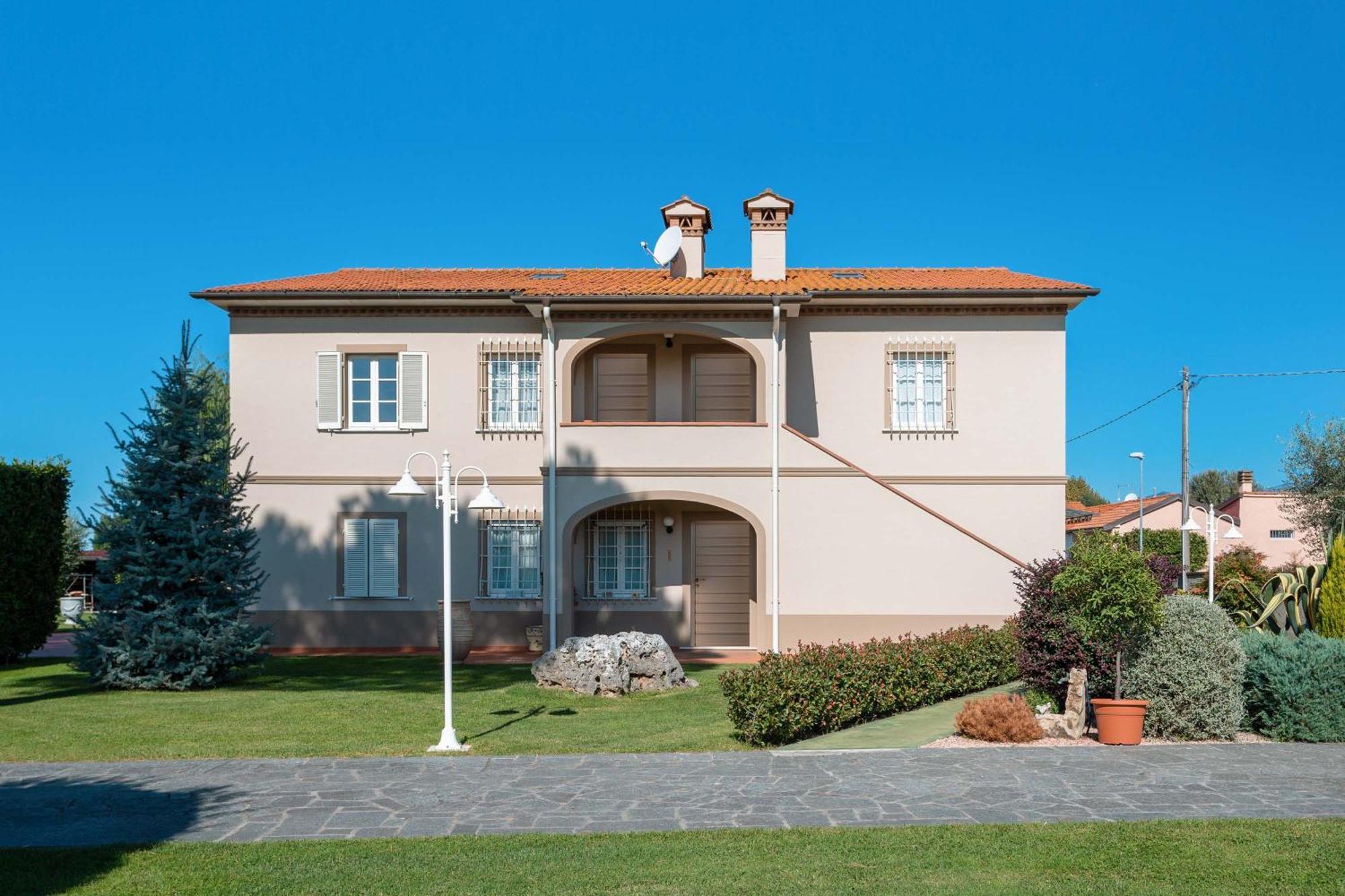 La Campagnola Bed & Breakfast Pietrasanta Bagian luar foto