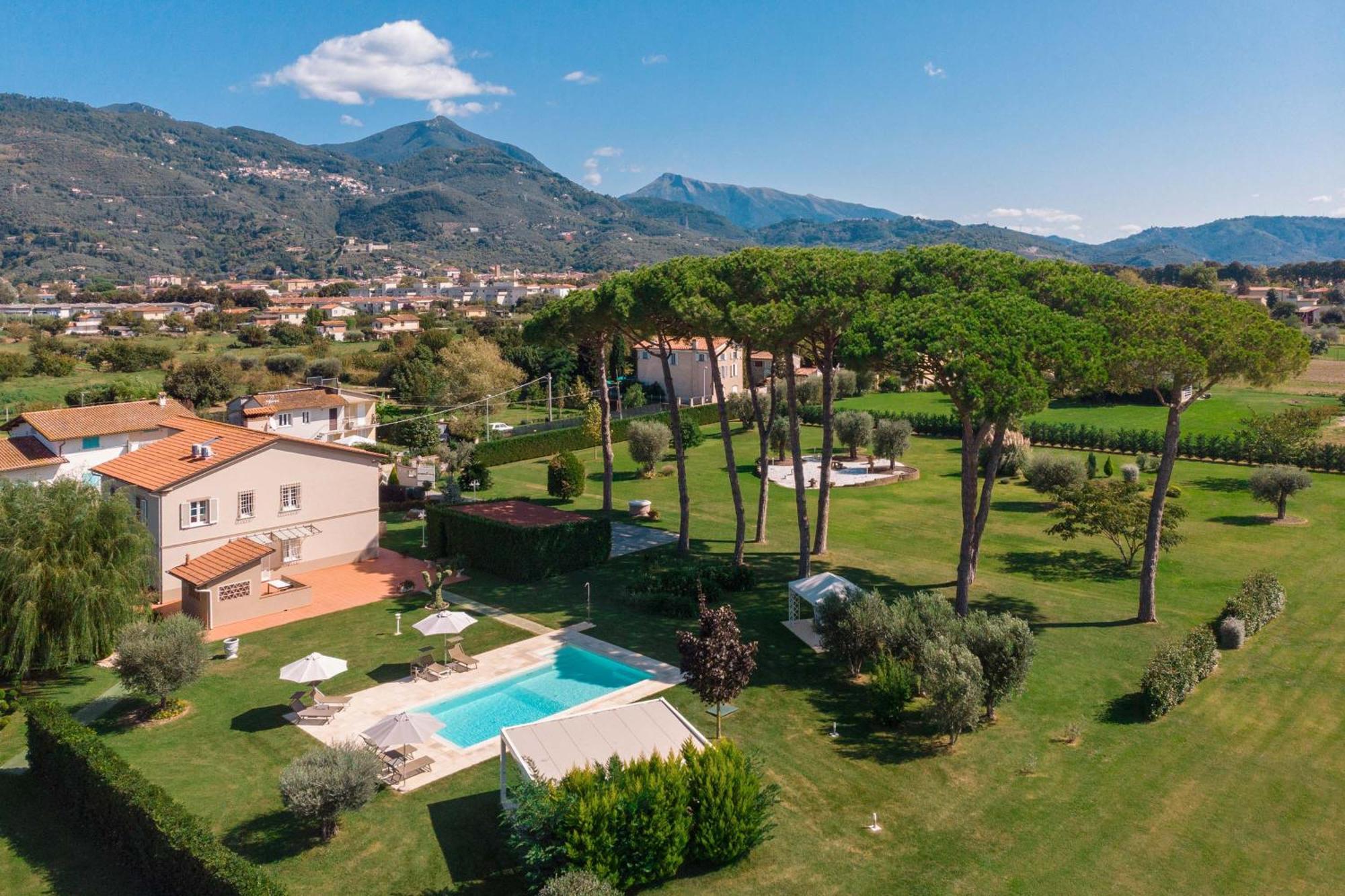 La Campagnola Bed & Breakfast Pietrasanta Bagian luar foto