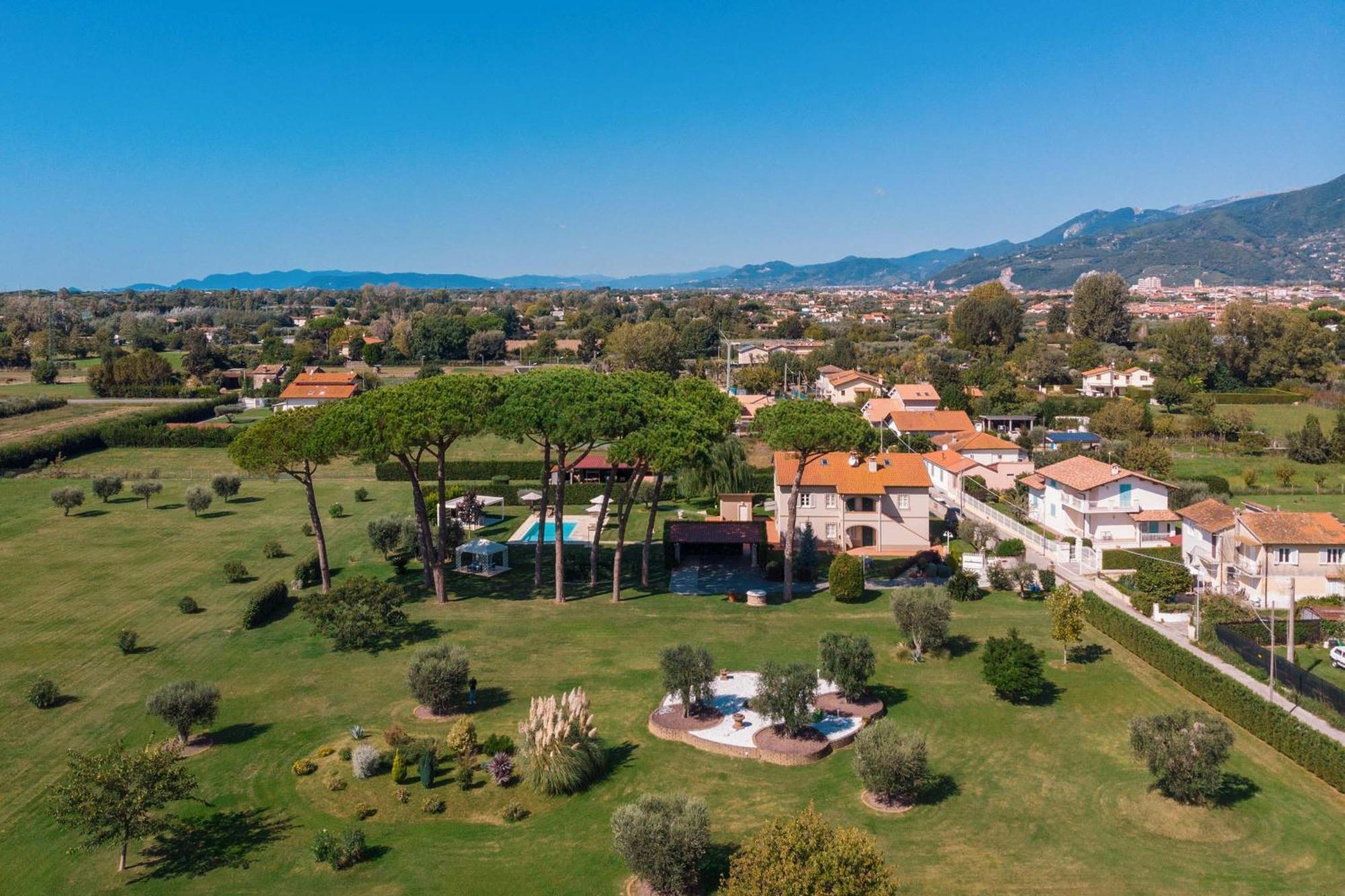 La Campagnola Bed & Breakfast Pietrasanta Bagian luar foto