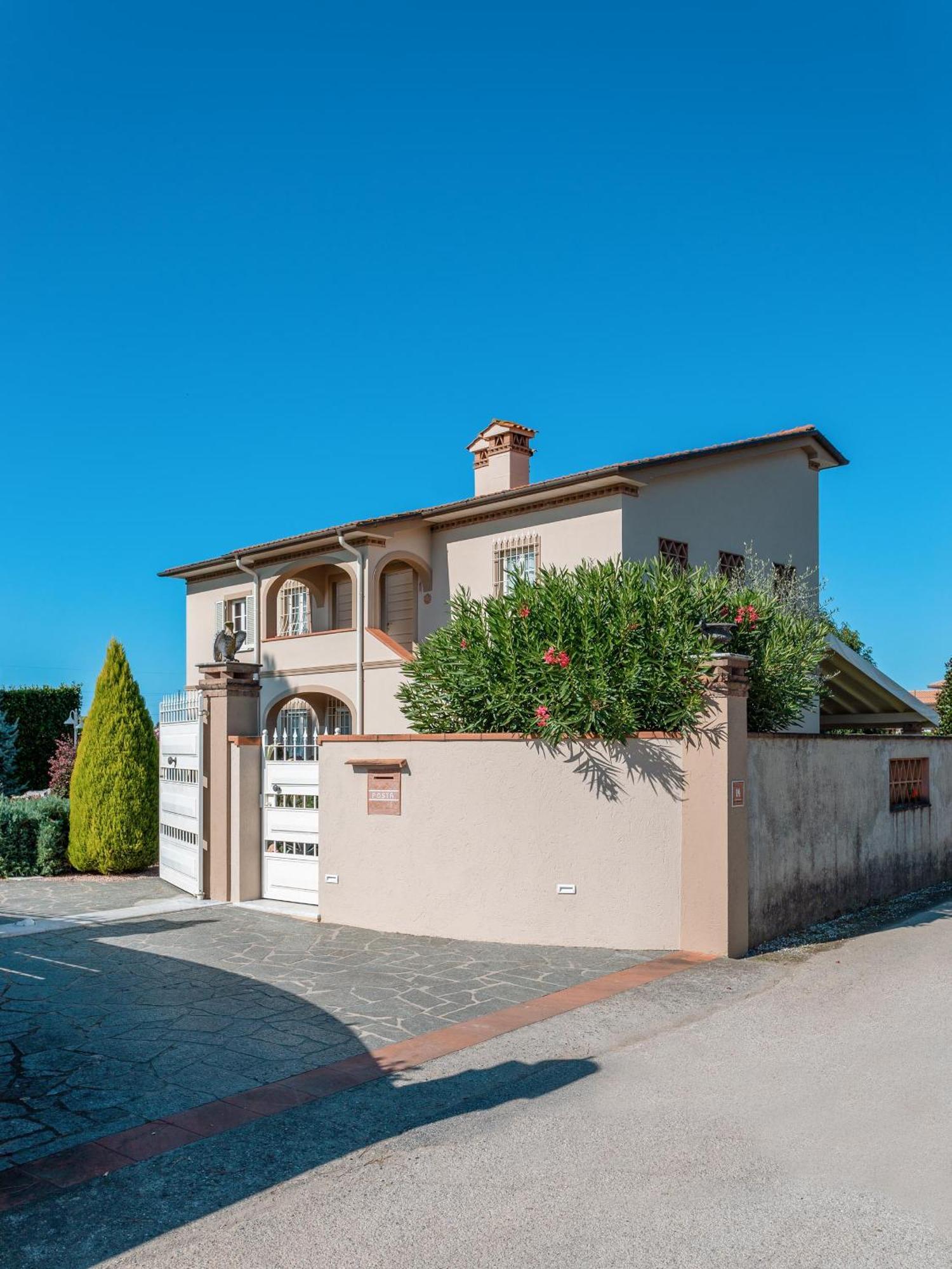 La Campagnola Bed & Breakfast Pietrasanta Bagian luar foto